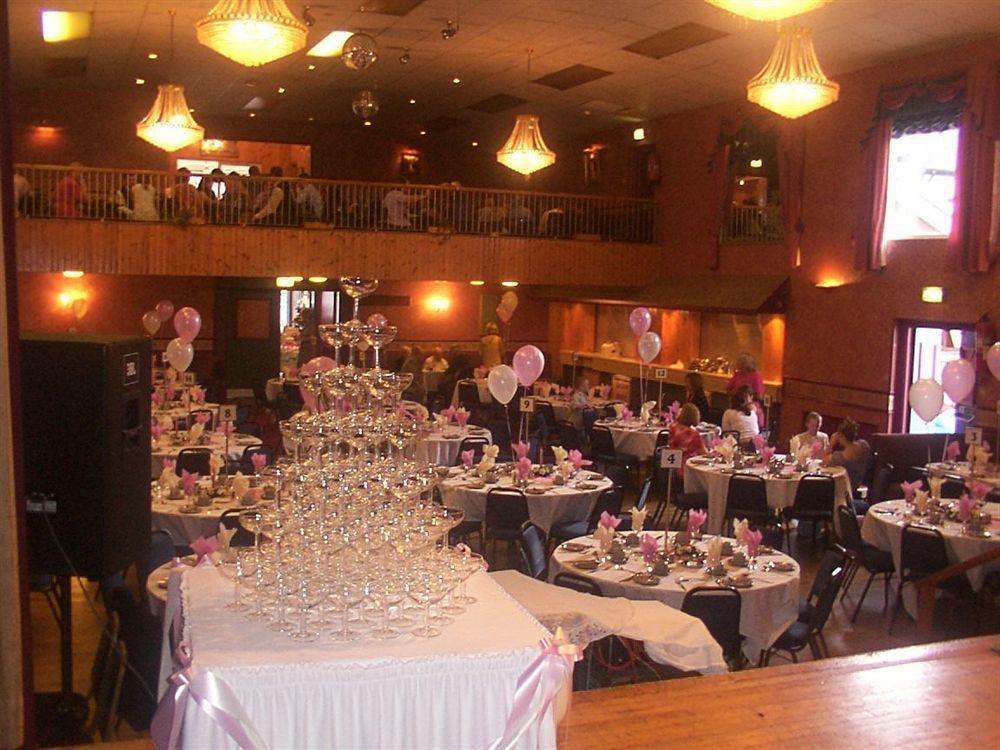 Mahon'S Hotel Irvinestown Экстерьер фото